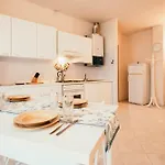 L'ulivo - Lakeside L&b Appartamento Marinella di Sarzana